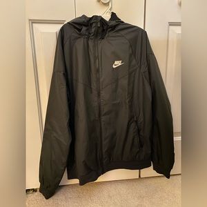 Nike Men’s Windrunner Black Size Medium Windbreaker Jacket